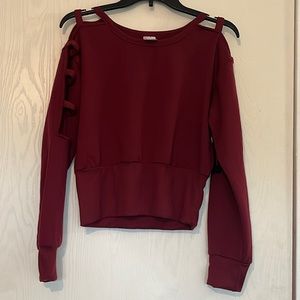 Open design long sleeve